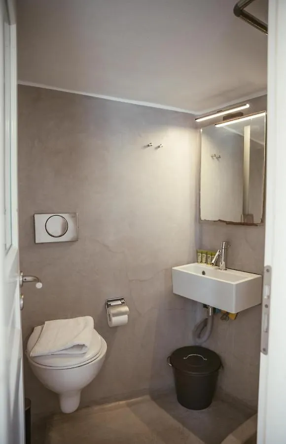 Mooi Skylight Apartment Mykonos Town